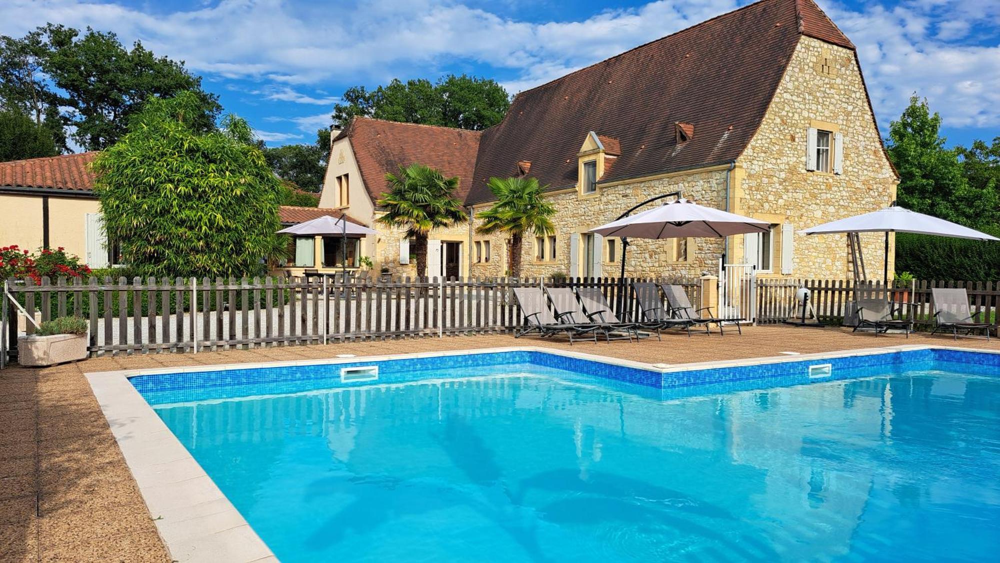 La Barde Montfort, Votre Maison D'Hotes A 4 Kms De Sarlat Dordogne Vitrac  Exterior photo